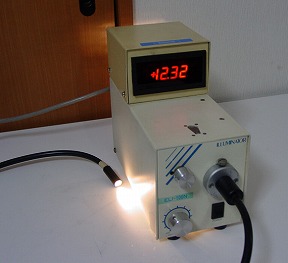 ELI-100N Illuminator