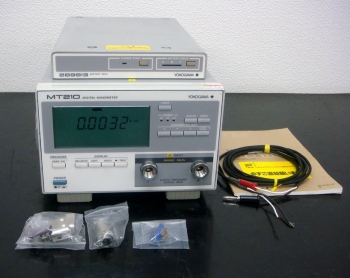 MT210 7673-21Digital Manometer