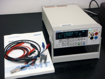 825210uV 1fA Digital Electrometer