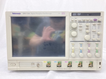 DPO7104A1GHz 20GS/s 4ch 40MW Digital Phosphor Oscilloscope