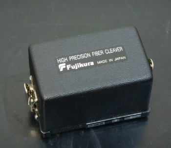 CT-04B-S8High Precision Fiber CLEAVER 