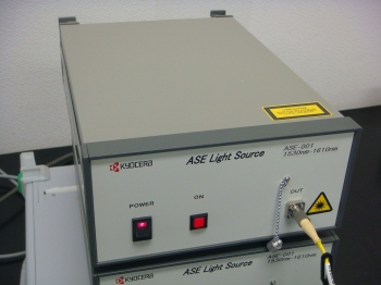 ASE0011530-1610nm 13dBm ＡＳＥ Light Source