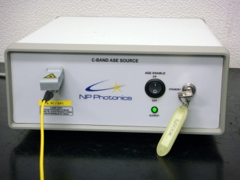 ASE-C-S-17-O-U1525-1565nm 17dBm C-Band ASE Source