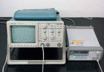 TDS350-opt14200MHz 2ch Digital Oscilloscope