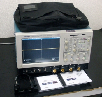 TDS7254B2.5GHz 20Gs/s 4ch 16M Digital Phosphor Oscilloscope