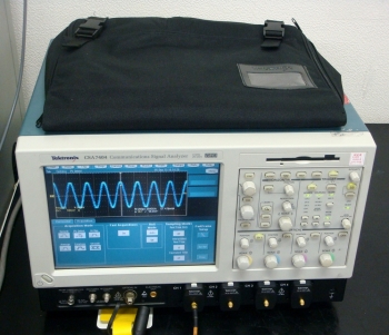 CSA7404 JA3/2M/ET34GHz 4ch Digital Oscilloscope