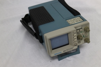 222Digital Storage Oscilloscope