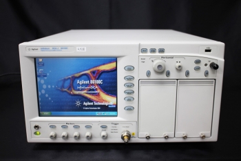 86100C/001/200Wide-Bandwidth Oscilloscope Mainframe 