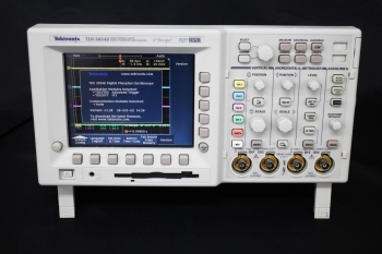 TDS3054B with P6139A*4500MHz 4ch DPO