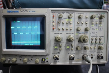 2466B400MHz 4ch Oscilloscope