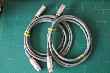3003587「2」 Pair  209cm XLR CANON JAE Audio Cable