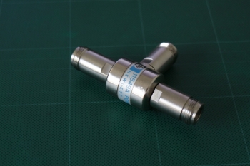 11549A DC-1GHz Power Divider Spliter