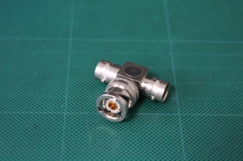 14949 BN73 Triax 3Lug T connector