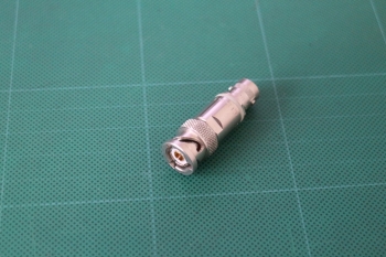 AD-CJ20-E1-PL75Triax(m) 3lug  BNC(f) Adaptor