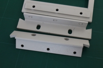 5062-39833U Rack Mount kit 132mm with Handle
