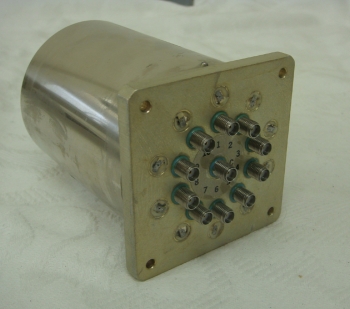 STR-10-HDC-18GHz SMA-SWITCH 1P10T