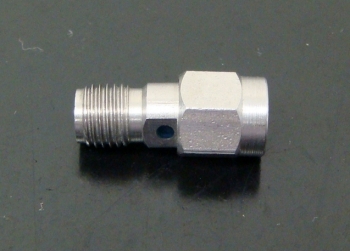 2A004-007V 001 SMA Coaxial Adapter