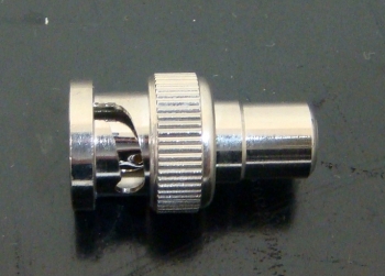 - BNC(m)-RCA(f) Connector