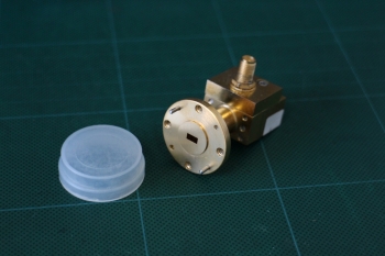 2030029 OPT9240-60GHz Mixer