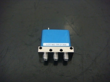 CCR-33S30DC-18GHz 12V SPDT Switch