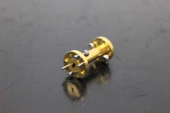 WR15-WR10 Tapered adaptor