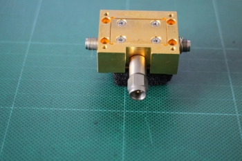 360-D-15699500MHz-40GHz Sampler