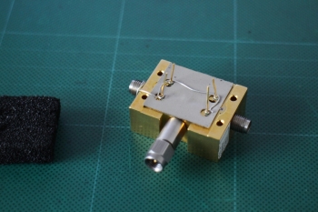 360-D-15699500MHz-40GHz Sampler