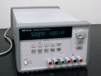 E3631ATriple Output +-25V 6V Power Supply