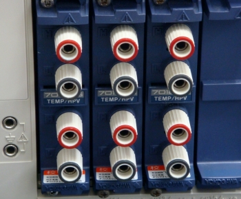 7012-65Temperature/High Precision Voltage unit