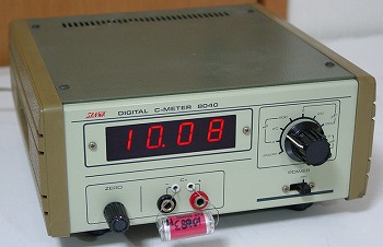 8040 Digital C-Meter