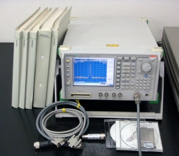 MS8609A<br>opt04/05/08/31<br>W-CDMA Softwear13.2GHz Digital Mobile Radio Transmitter Tester