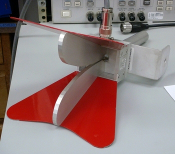 31171GHz-18GHz Double-Ridged Waveguide Horn