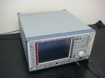 FSEA30 /B4/B5/B820Hz-3.5GHz Spectrum Analyzer with TG
