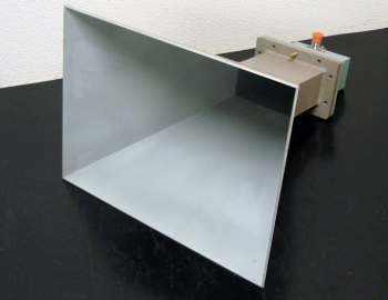 12-1.71700-2600MHz Standard Gain Horn