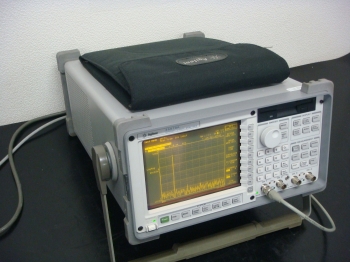 35670A /100/AY6Dynamic Signal Analyzer