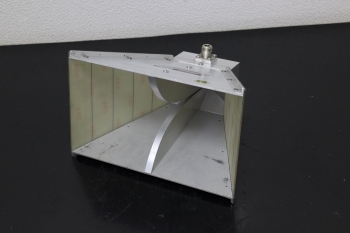 31151-18 GHz Double Ridged Guide Antenna