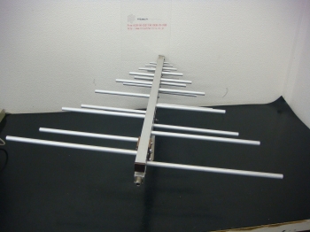 LPA-30200MHz-1GHz Log Periodic Antenna