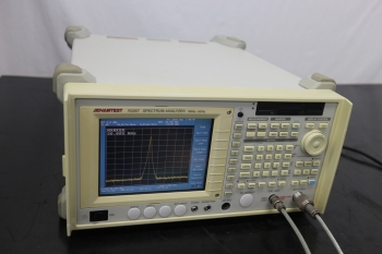 R3267 /01/73 100Hz-8GHz Spectrum Analyzer