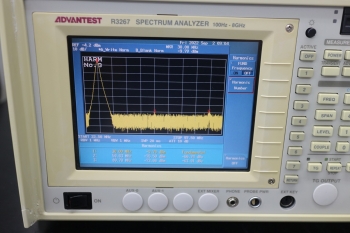 R3267 /01/73100Hz-8GHz Spectrum Analyzer
