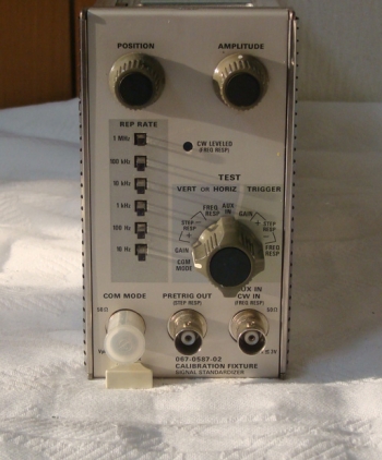 067-0587-027000 series calibrator plug-in