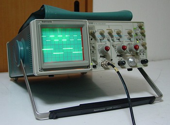  2235 Oscilloscope