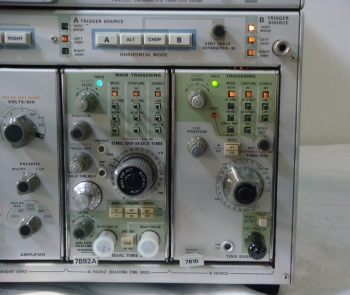 7B92A500MHz Time Base Plug-in