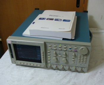 AWG430 /01/033ch 16bit 200Ms/s 16MW Arbitary Signal Generator