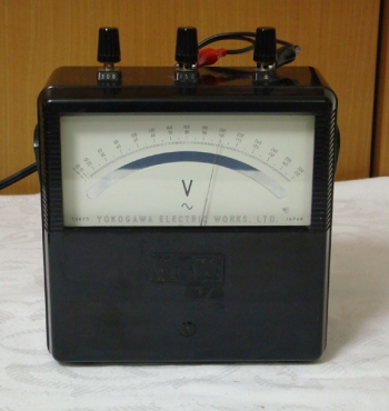 2013150/300V AC Voltmetter